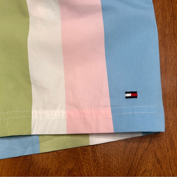 NWT Tommy Hilfiger Spring Core Plus Swim Trunks Size Large - Picture 2 of 7